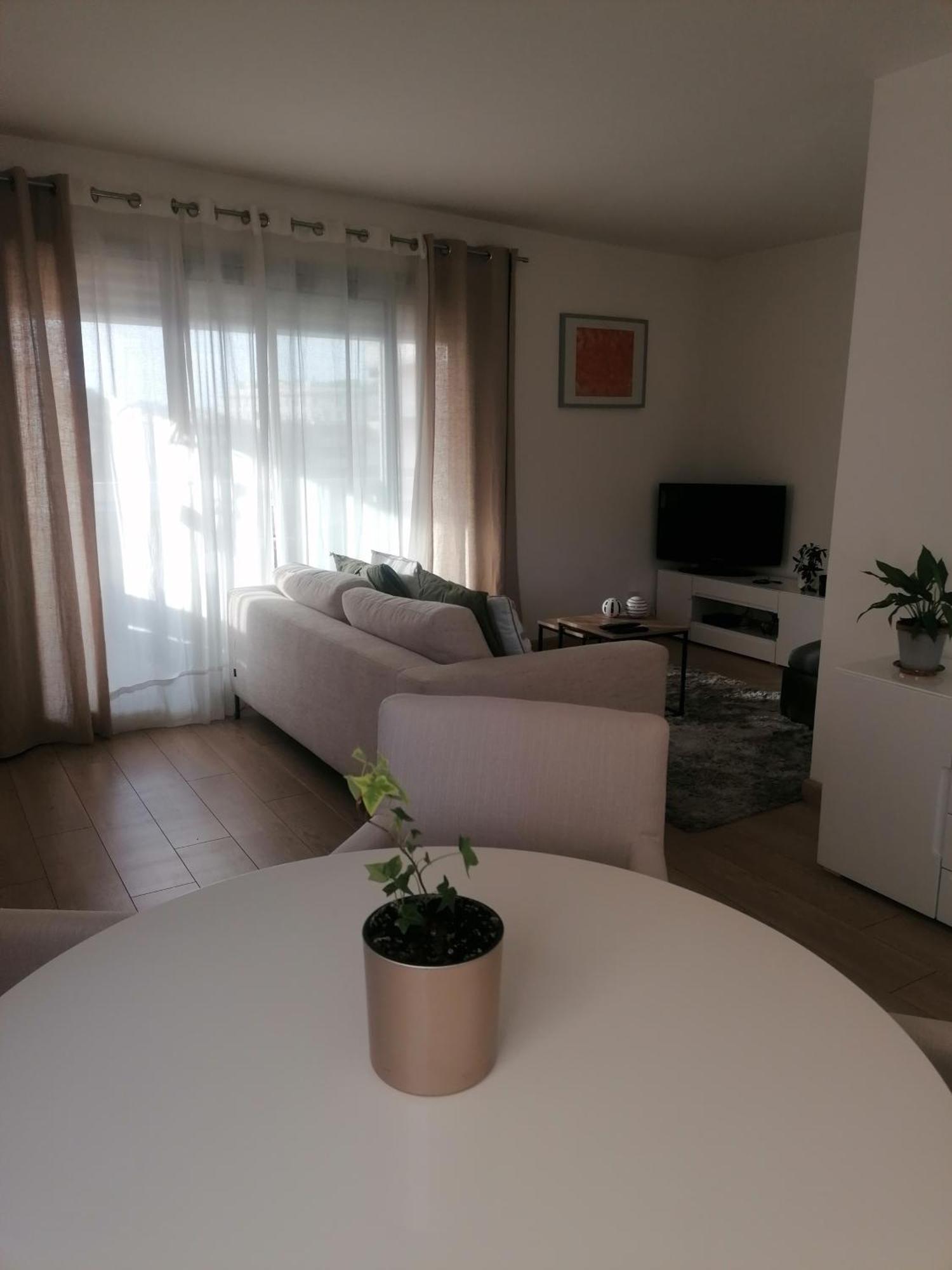 Chambre Double Avec Salle De Bain Commune, A 2 Min De La Croisette Cannes Kültér fotó